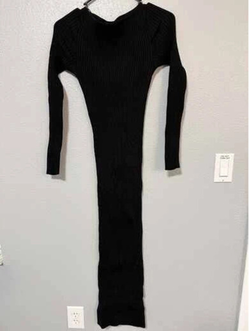 #6130 H&M Black Ribbed Long Sleeve Jumpsuit Size S